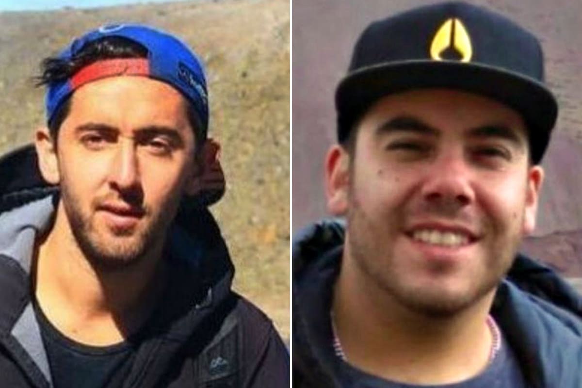 Felipe Osiadacz (a la izquierda) se fugó de Malasia y llegó a Chile. Fernando Candia (a la derecha) su compañero con quien están acusados de haber matado una mujer trans se quedó en Malasia a la espera del juicio por la apelación de la fiscalía