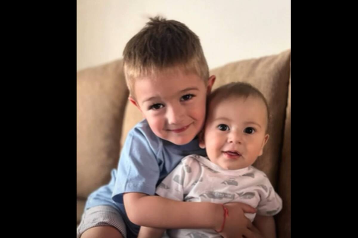 Felipe Palagani junto a su hermano en una foto familiar