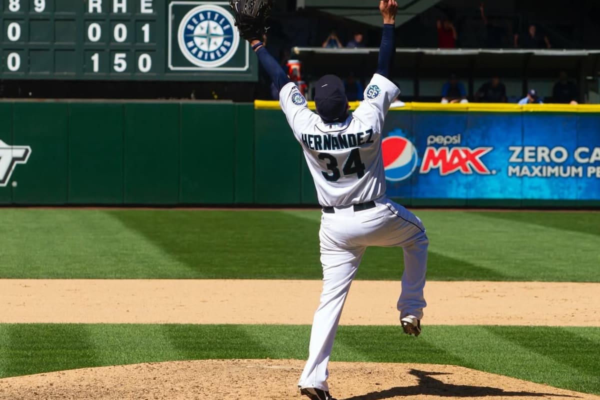 Félix Hernández se mantiene vinculado al béisbol, a través de una liga experimental en Medio Oriente