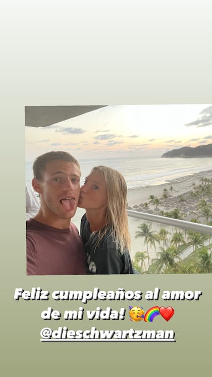 "¡Feliz cumpleaños al amor de mi vida!"