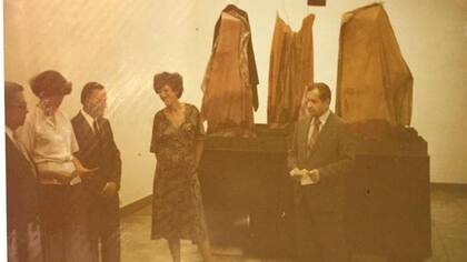 Feliza Bursztyn en la presentación de "La baila mecánica" en 1979 en el Museo La Tertulia, en Cali, Colombia