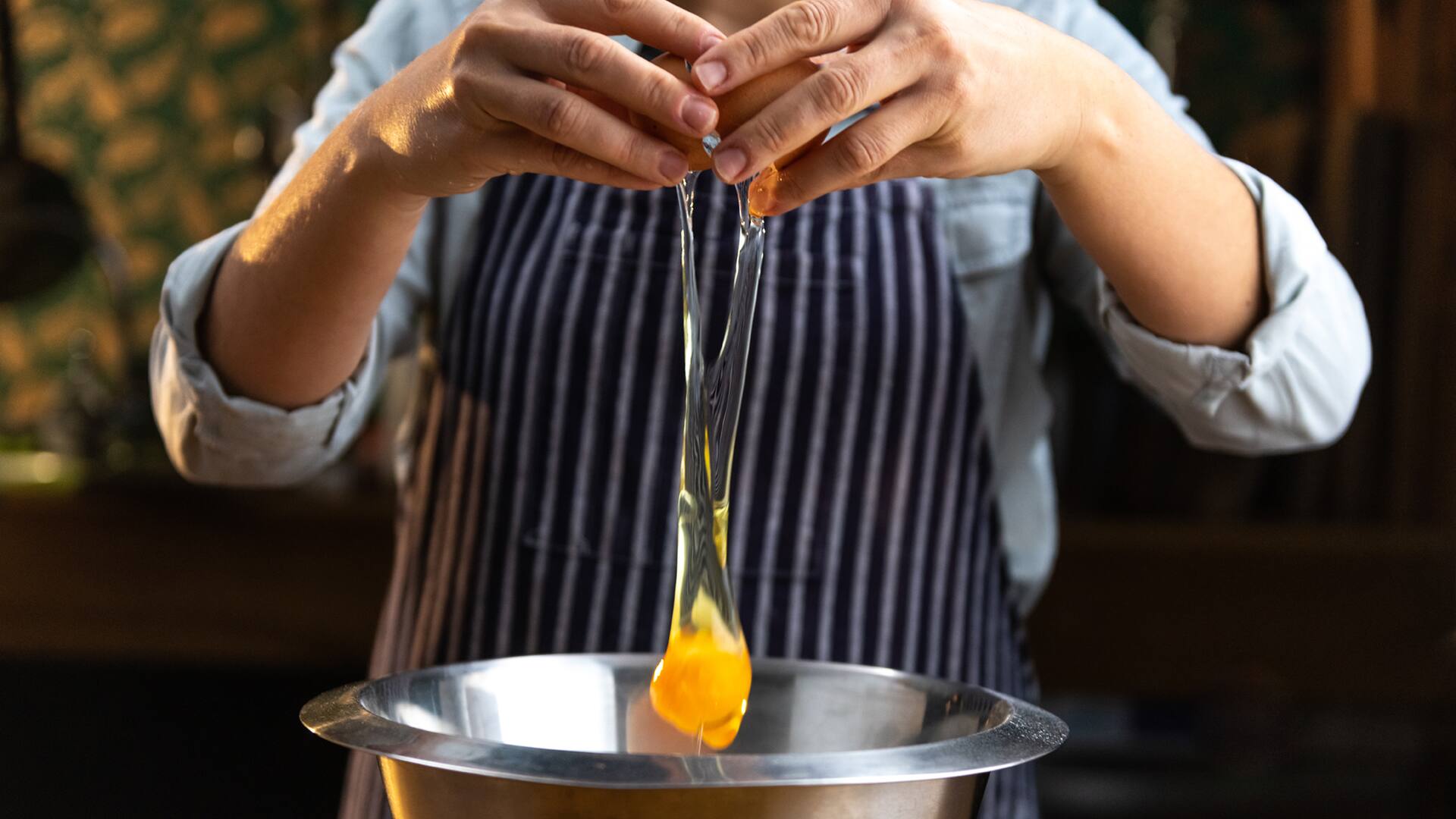 Incorporar huevos en el desayuno se ha vuelto tendencia aunque consumirlos a la noche también aportan beneficios