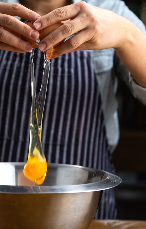 Incorporar huevos en el desayuno se ha vuelto tendencia aunque consumirlos a la noche también aportan beneficios