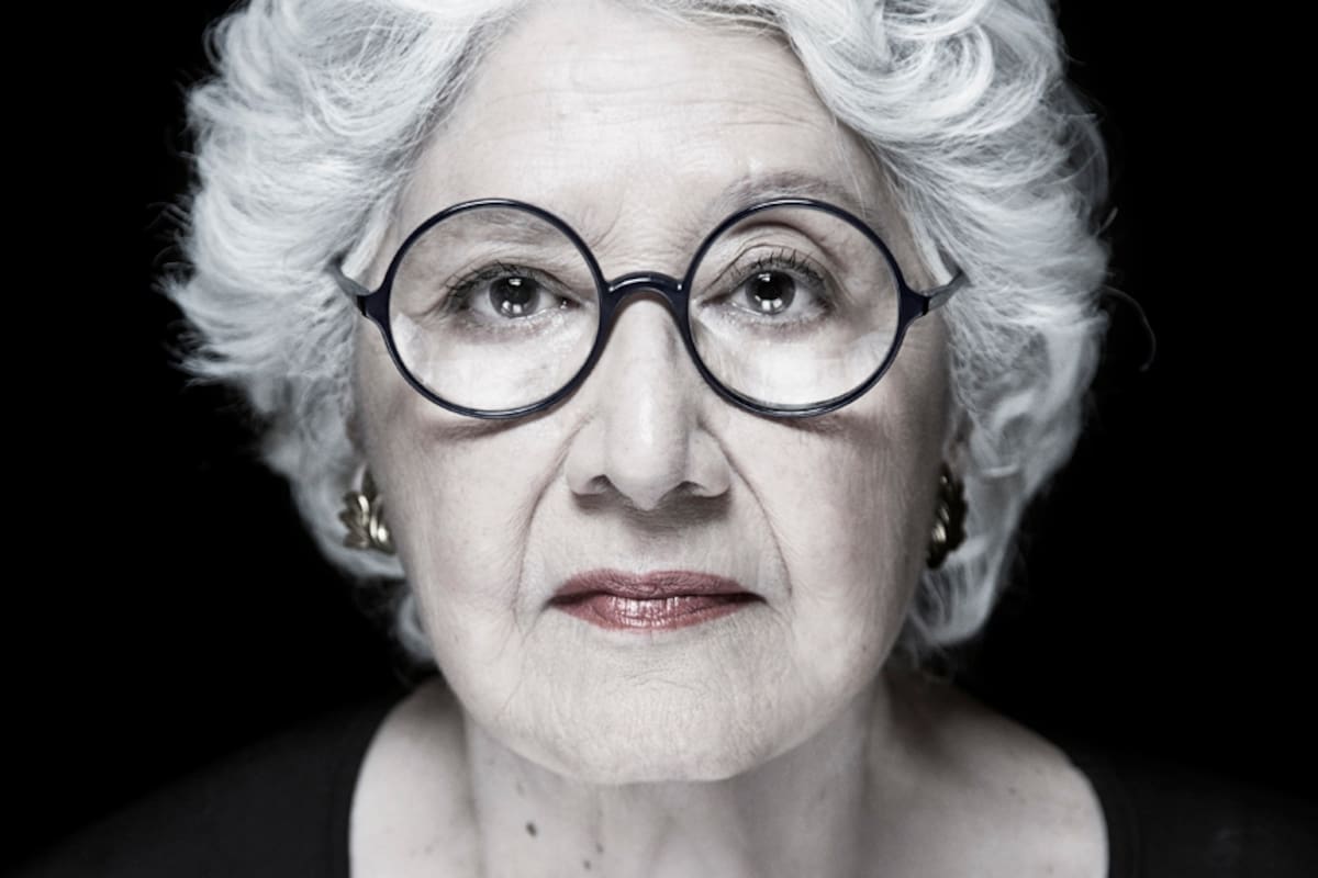 Feminista de la primera hora, habla de machismo, de arte y de su vida con la autora de El reino del revés. “Cada una tenía su mundo”, dice a los 85 años, antes de presentar en el Malba su inigualable registro de Perón, “el mejor ensayo histórico de la fotografía argentina”, según su curador, Ataúlfo