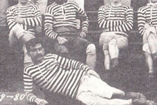 Rivalidad. El obrero escocés que cambió el fútbol e inspiró una serie exitosa