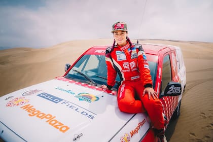 Fernanda Kanno, la única latinoamericana que corre el Dakar
