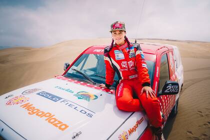Fernanda Kanno, la única latinoamericana que corre el Dakar