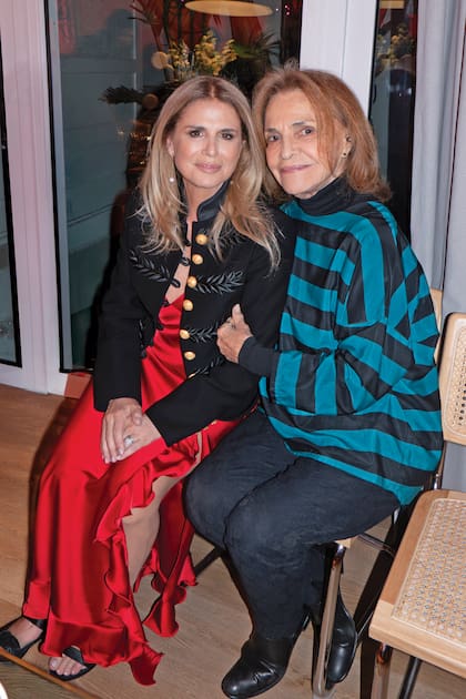 Fernanda Mistral y Flavia, en plena charla