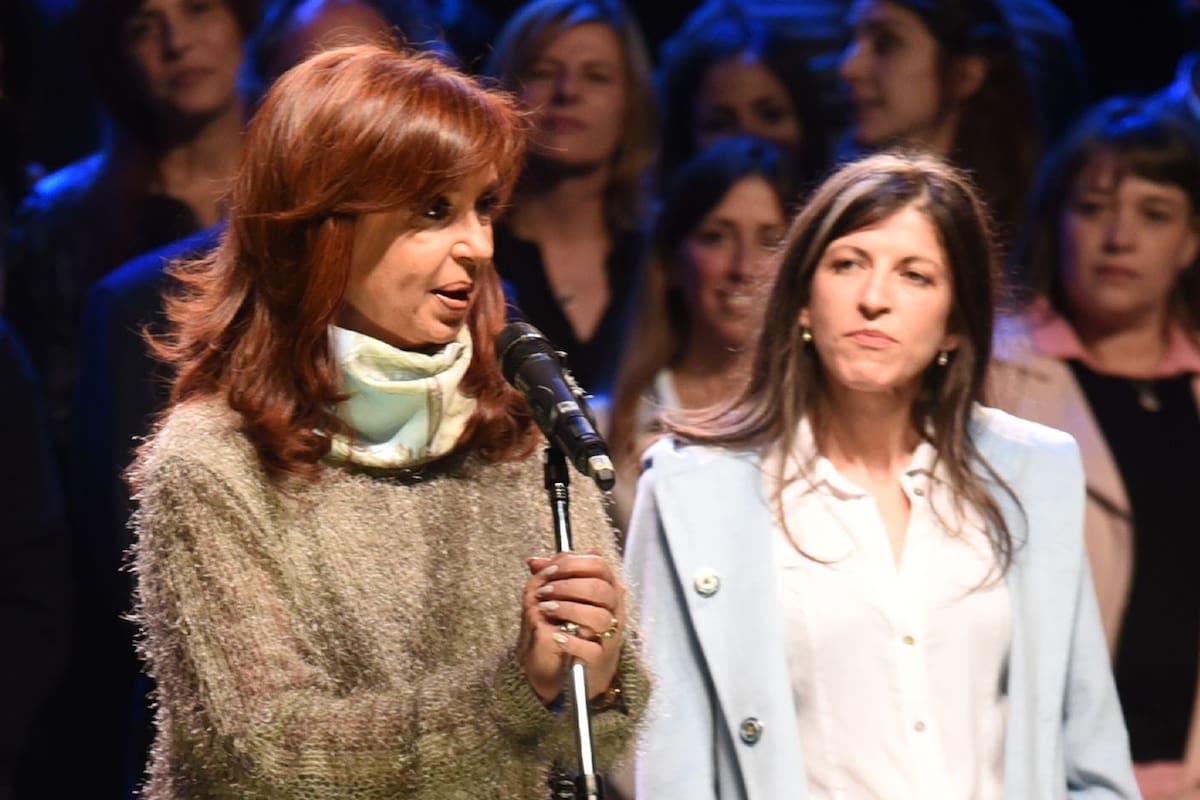 Fernanda Vallejos con Cristina Kirchner