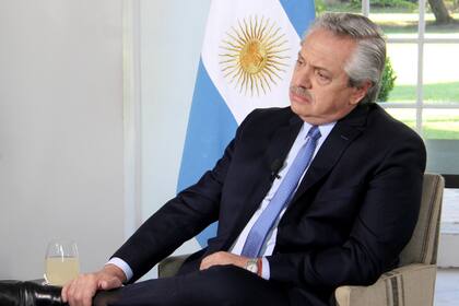 Fernández compartió unas palabras en su cuenta oficial de Twitter en las que dice que el legado del reconocido médico "debe guiarnos para construir una sociedad mejor"