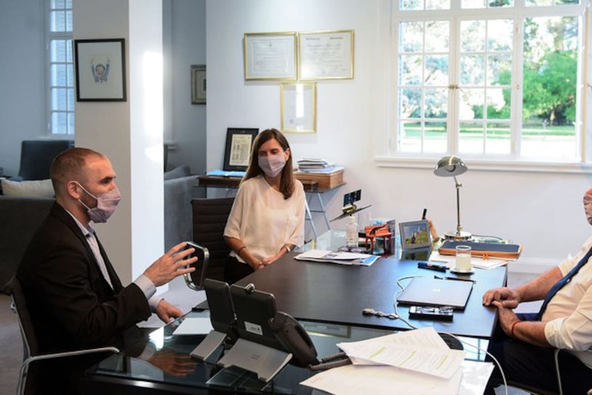 Fernández, Guzmán y Raverta, en un día de definiciones