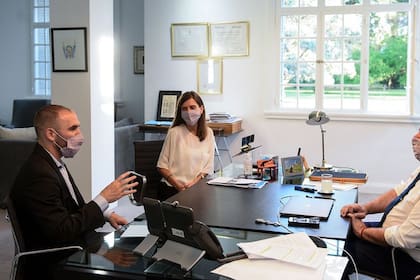 El presidente Alberto Fernández se reunió el viernes con Martín Guzmán y Fernanda Raverta; después de la reunión hubo un comunicado sobre los ingresos jubilatorios
