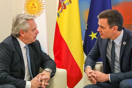 Fernández le pidió el apoyo a Sánchez ante el FMI