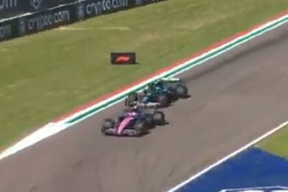 Fernando Alonso debió frenar bruscamente con su Aston Martin para no llevarse por delante a Franco Colapinto