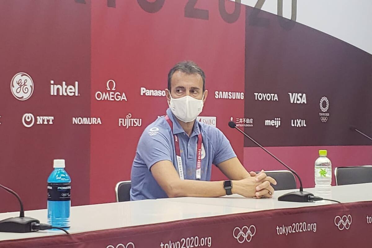 Fernando Batista en conferencia de prensa tras la derrota de Argentina ante Australia en el inicio de Tokio 2020