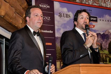Fernando Briones, presidente del Club de Automóviles Sport, Manuel Eliçabe, vicepresidente del Club de Automóviles Sport en la Gala Solidaria