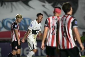 Uno de los goles de Olimpia a Barracas generó el caos: festejo en la cara, empujones e insultos