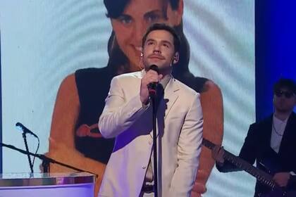 Fernando Dente le brindó un sentido homenaje a Silvina Luna (Captura video)