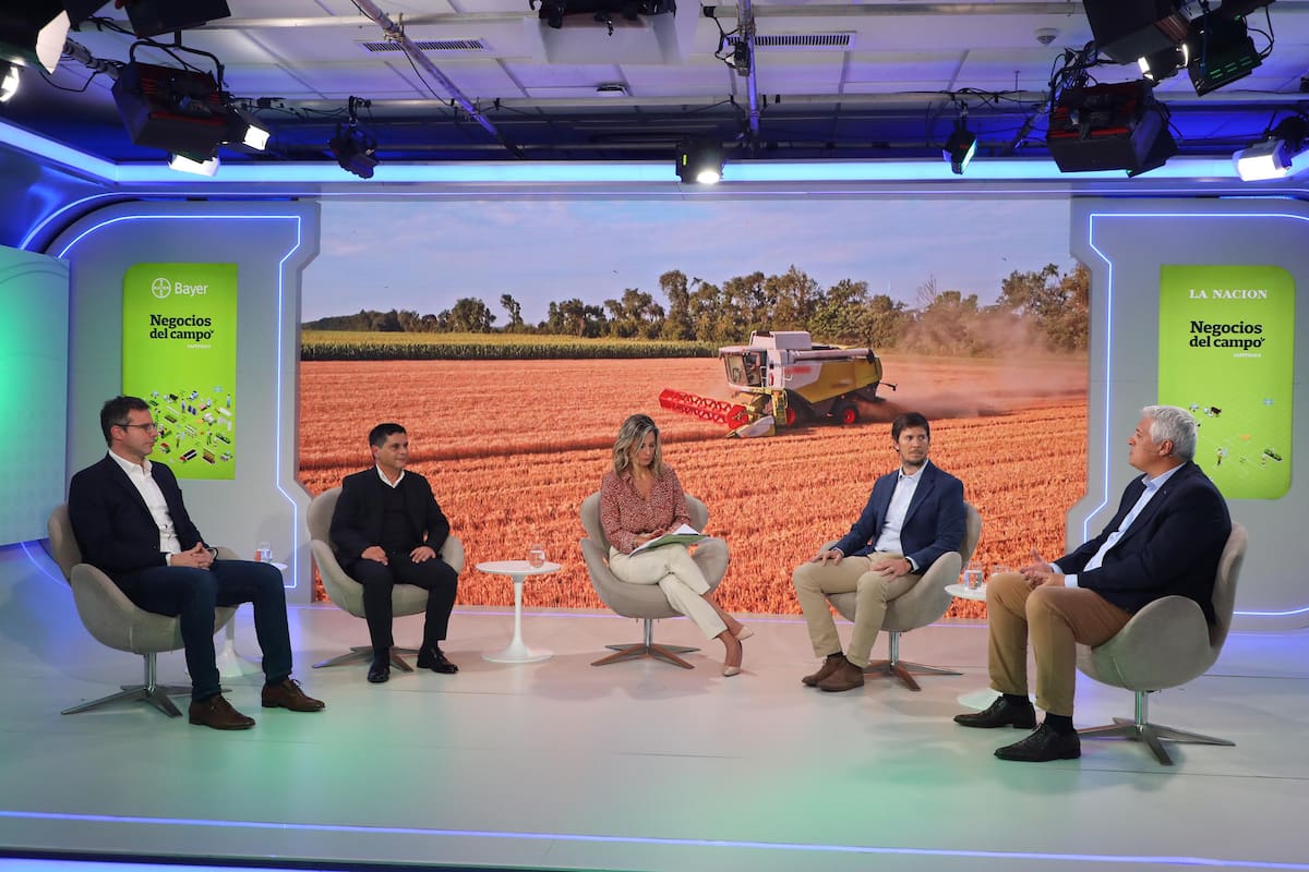 Fernando Freytes (Telecom), Fernando Menna (Banco Provincia), Carla Quiroga (LA NACION), Agustín Ayerza (Mirgor) y Federico Elorza (Casafe)