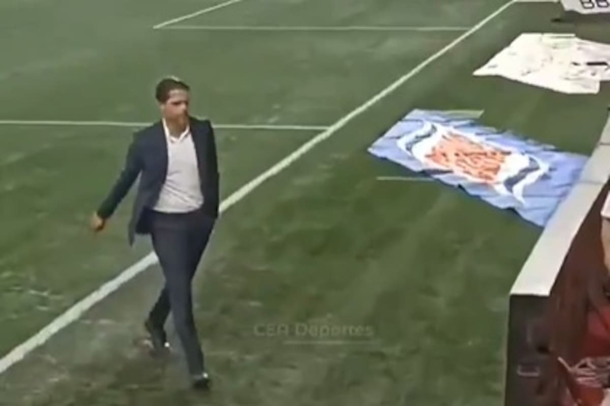 Fernando Gago fue agredido por un hincha de Necaxa de México: ganó apenas un partido de 7 en la LigaMX y está 15º entre 18 equipos