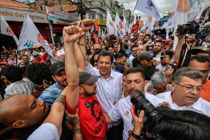 Fernando Haddad durante el acto de cierre de campaña en Heliopolis, en las afueras de Sao Paulo