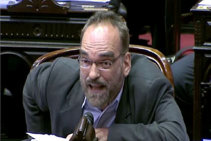 Fernando Iglesias se la agarró con el mate