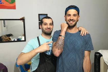 Fernando Liseri y el tatuaje que le hizo a Nicolás Laprovittola