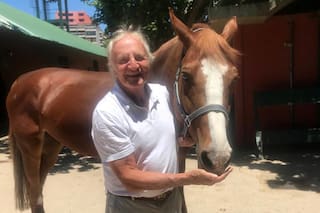 Brilló como empresario de medios y sacó campeón a Racing, pero tiene un amor superior: los caballos