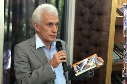 Fernando Martínez Mottola salió de la embajada argentina