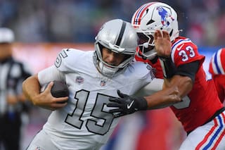 Fernando Mendoza debuta en la NFL en paliza de Patriots a Raiders