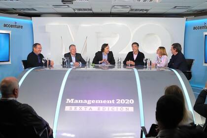 Fernando Moya (Ozono Producciones), Sergio Kaufman (Accenture), José Del Rio (LA NACION), Facundo Gómez Minujín (J.P. Morgan), Alicia Caballero (UCA) y Roberto "Kuky" Pumar (Leader Entertainment Group)