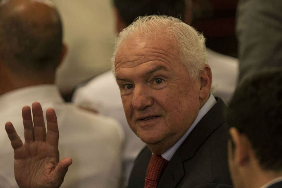 Fernando Niembro anunció hoy que Radio Rivadavia decidió levantar su programa, apenas tres meses después de haberlo contratado