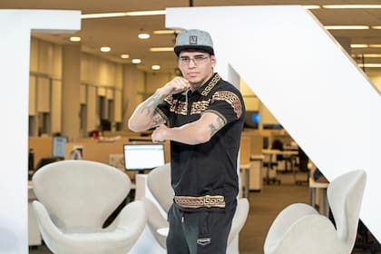 Fernando "Puma" Martínez, en la redacción de LA NACION, donde habló de su consagración como campeón mundial de boxeo