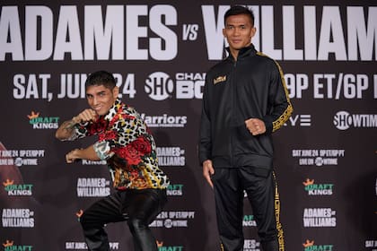 Fernando "Pumita" Martínez y el filipino Jared Bornea, durante la presentación del combate por el título mundial