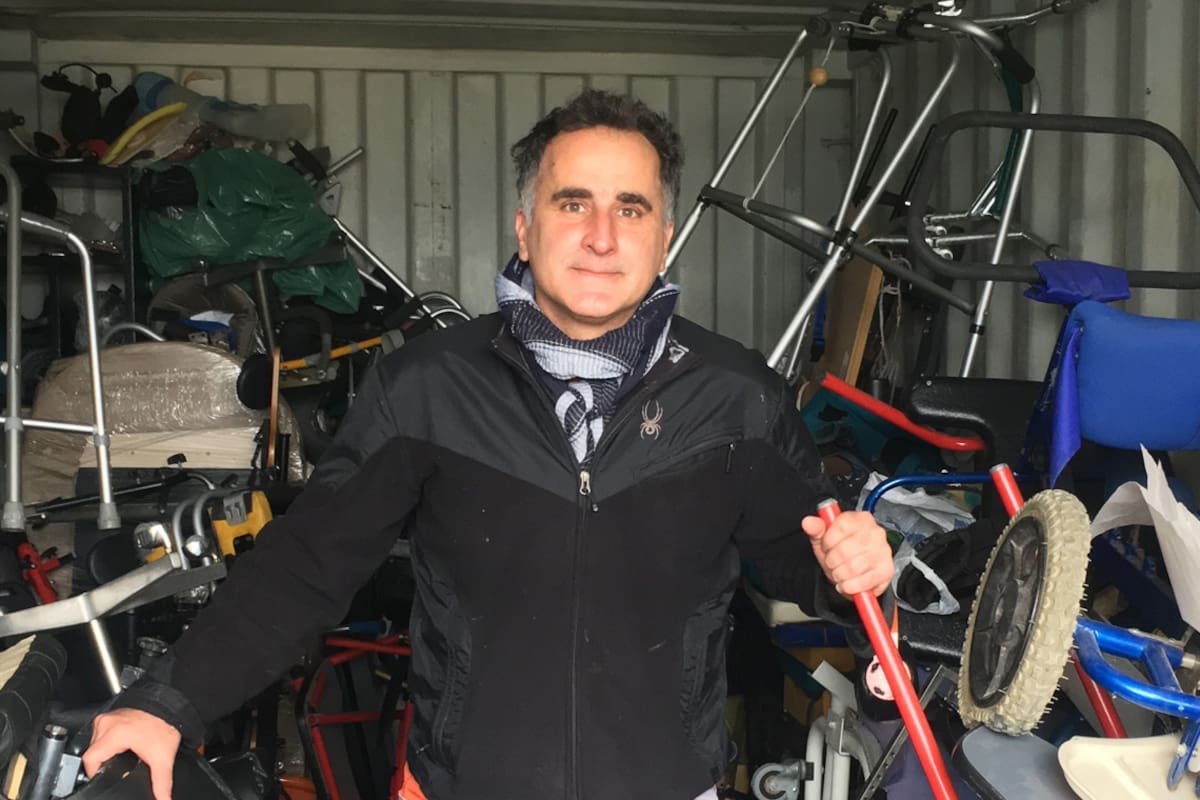 Fernando quería generar un cambio social; así fue que decidió fundar Uno X Uno, una fundación que dona sillas de ruedas a chicos con patologías en situación de vulnerabilidad.
