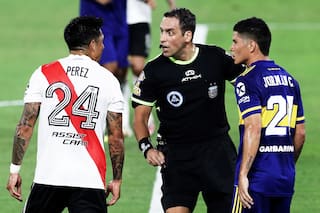 Cómo les fue a River y a Boca con Fernando Rapallini como árbitro