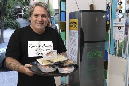 Fernando Ríos Kirsner, fundador de la Heladera Social