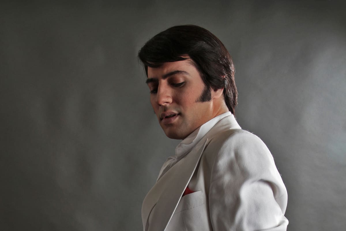 Fernando Samartin personifica a Sandro