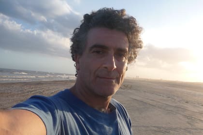 Fernando Spiner, en Villa Gesell, su hogar de toda la vida