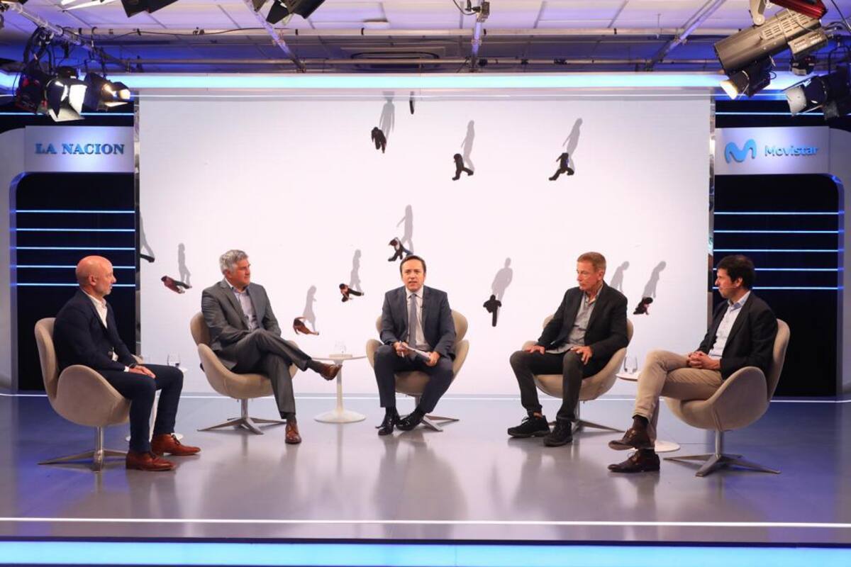 Fernando Storchi (Grupo Megatlon), Alan Aurich (Havanna), José Del Rio (la nacion), Daniel Saramaga (Patagonia Flooring) y Martín Castelli (Blue Star Group)