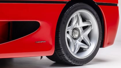 Ferrari F50 de 1997 (Broad Arrow)