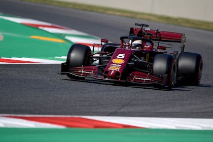 Los números de las Ferrari tienen una decoración particular y están pintados de manera que parecen hechos a mano.