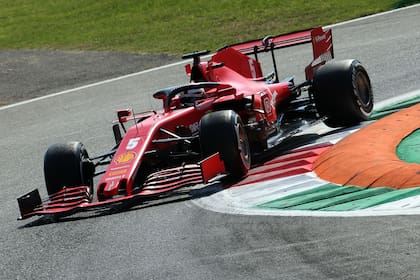 Sebastian Vettel tuvo una jornada complicada otra vez con su Ferrari, esta vez en Monza