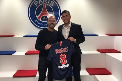 Ferrer junto con Paredes, pieza clave en el mediocampo de PSG.