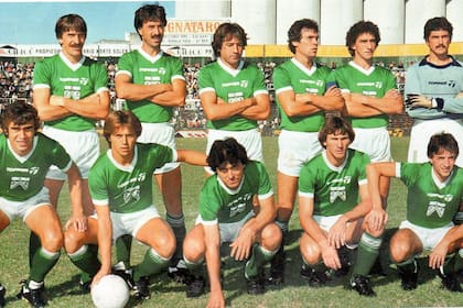 Ferro Carril Oeste, campeón en 1984; descendió en 2000 y nunca más pudo volver