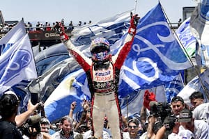 Festeja el campeonato Mariano Werner en San Juan: el paranaense sumó su tercera estrella y con la conquista igualó en cantidad de coronas a Roberto Mouras y a Oscar Pincho Castellano