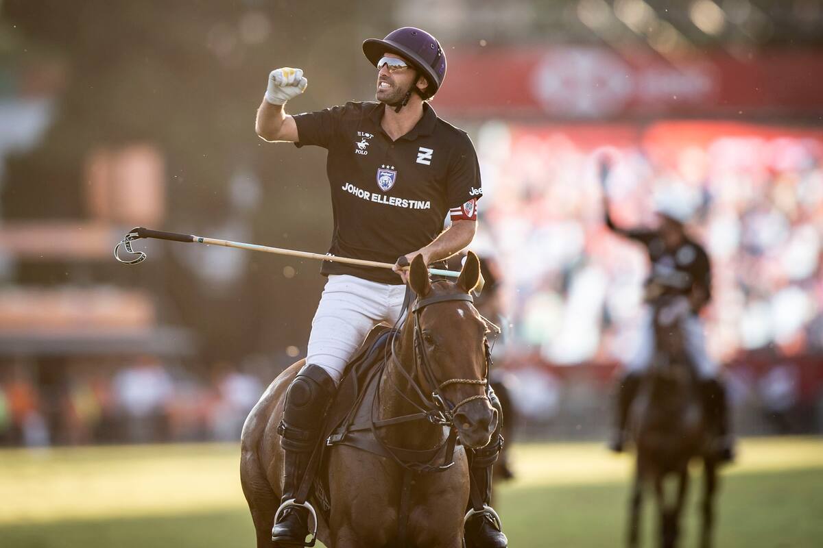 Festeja Facundo Pieres, que pasó un año entero pensando en el cruce con Las Monjitas; Ellerstina vs. La Dolfina será la definición del Argentino Abierto por 12ª vez.