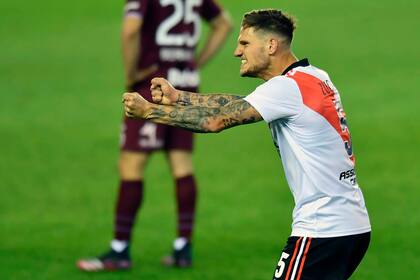 Festeja Zuculini, que iba a irse de River, se quedó y ahora atraviesa un gran momento