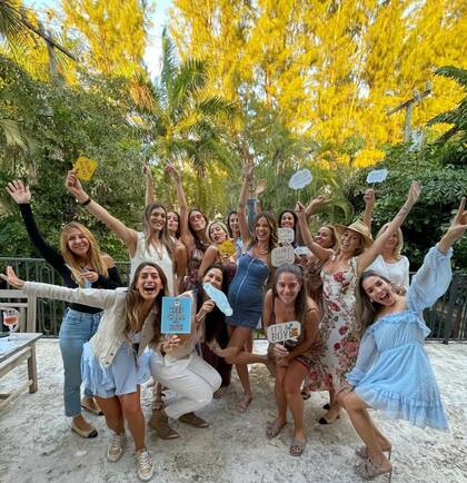 Festejaron en su casa de Miami con sus amigos