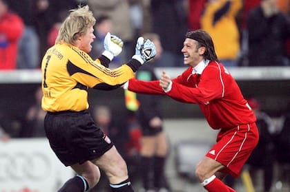 Festejo con Oliver Kahn en la Bundesliga